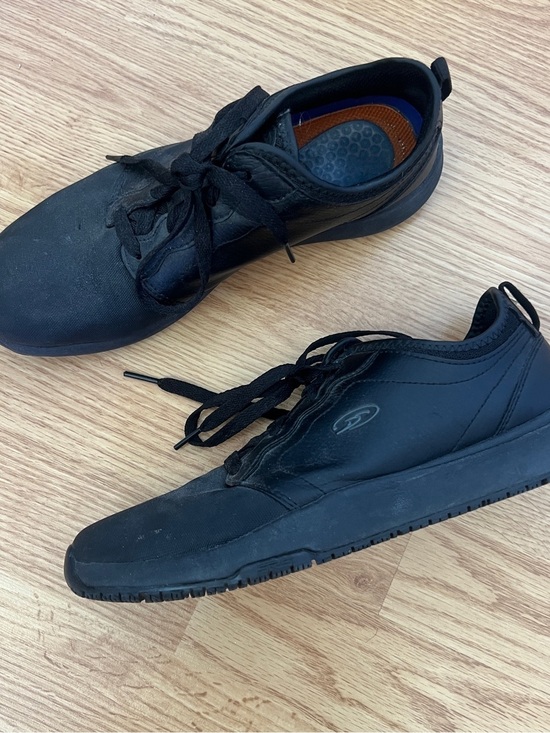 Dr. Scholl's Shoes - Dr. Scholl's Women's Drive slip-resistant work sneakers Size 9M